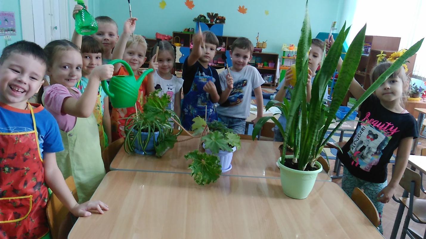 Цветы с гелием из шаров в детский сад